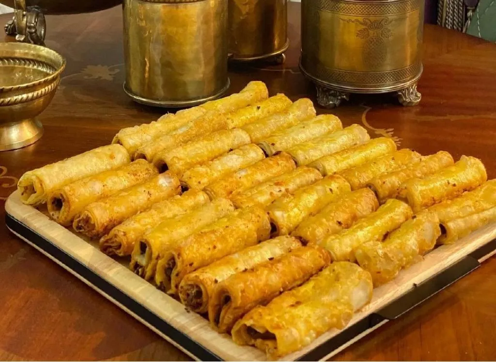 بورک مرغ و قارچ