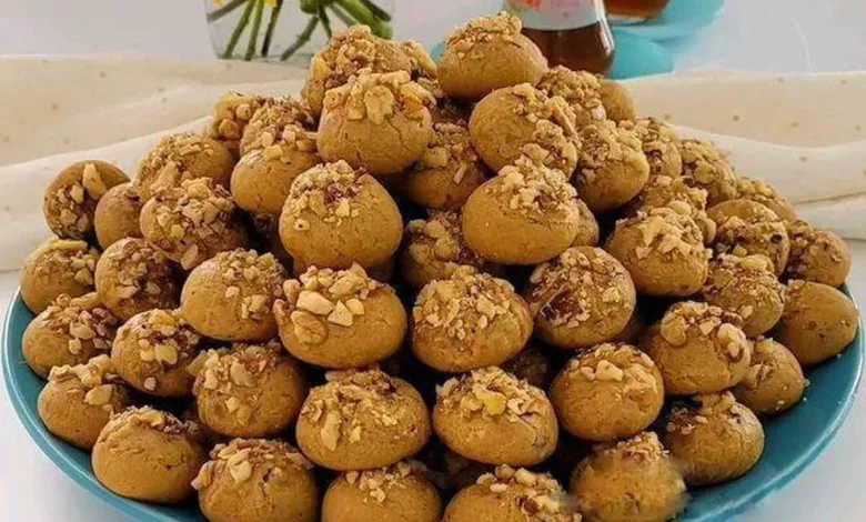 شیرینی گردویی