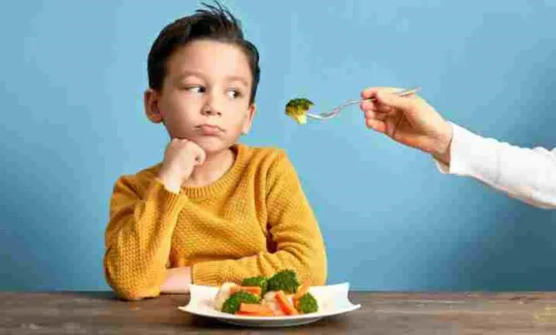 دیروقت غذا خوردن بچه ها