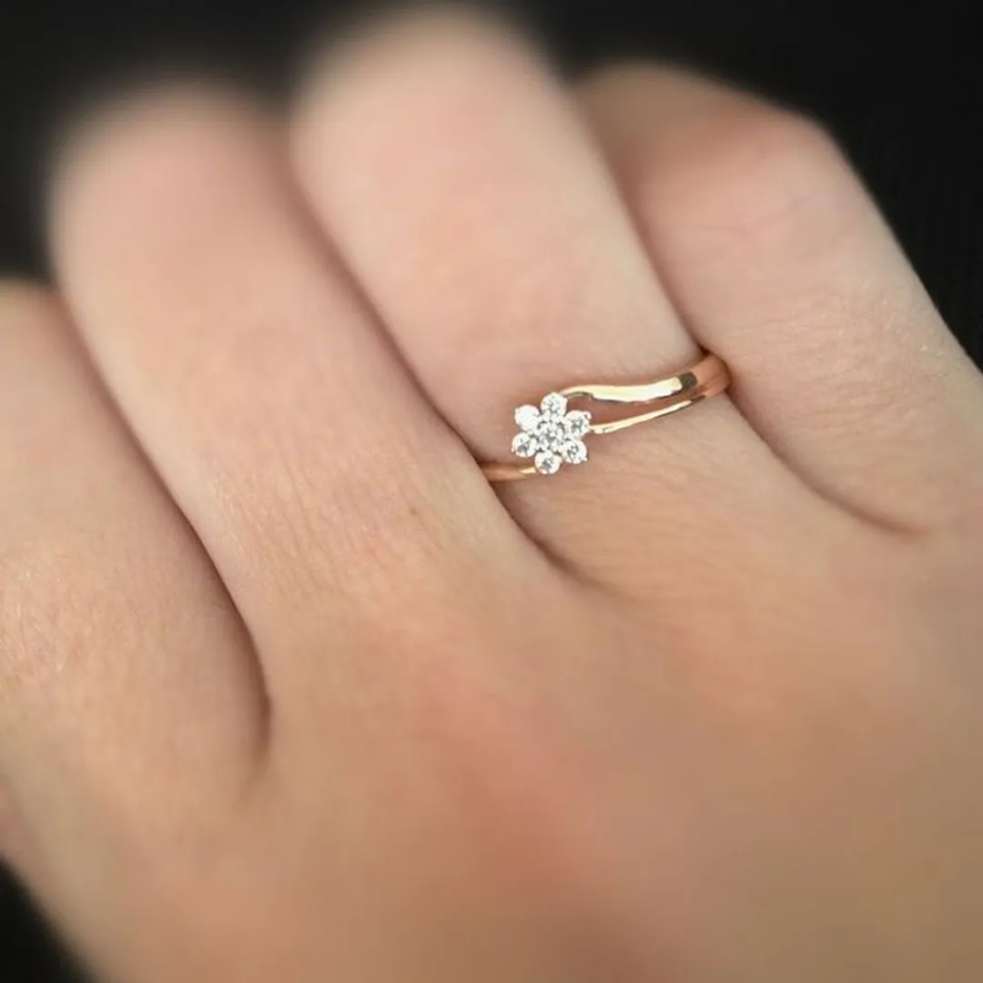 انگشتر خاص و ظریف زنانه