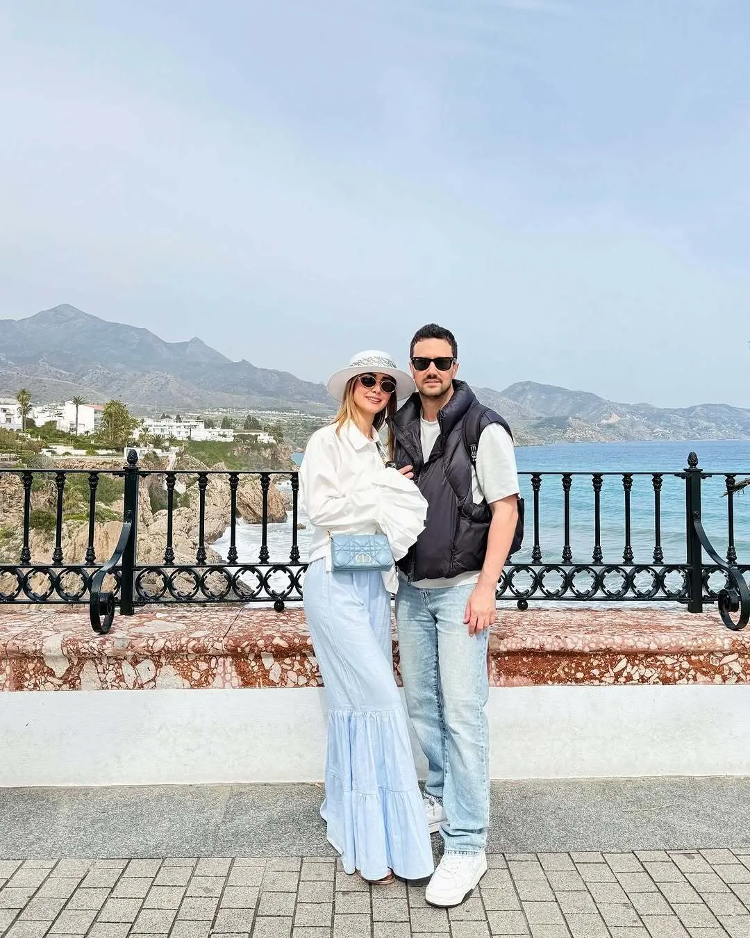 شاهرخ استخری