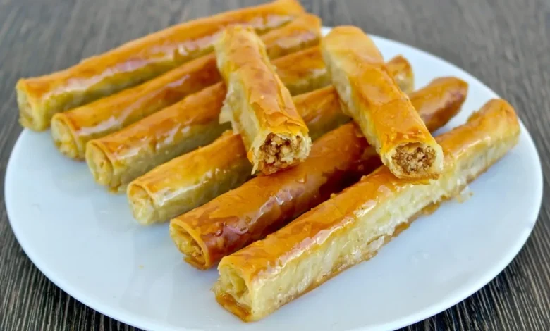 رول بادام