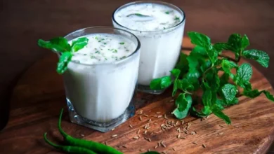 با این روش دیگه نعناع روی دوغ نمی مونه1