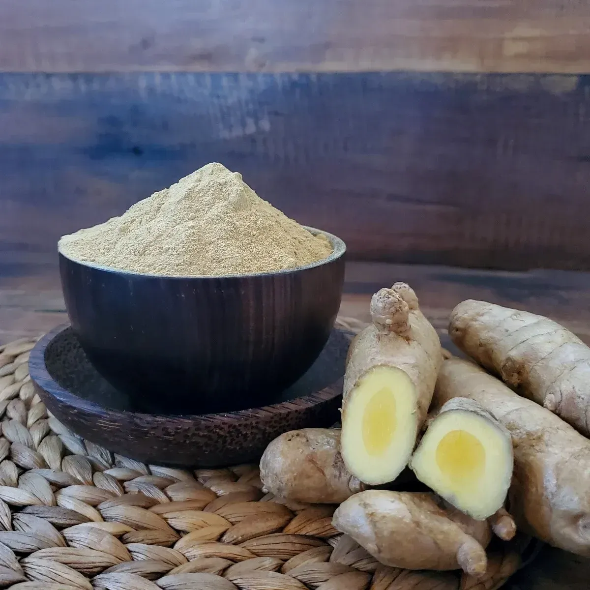 زردچوبه سفید