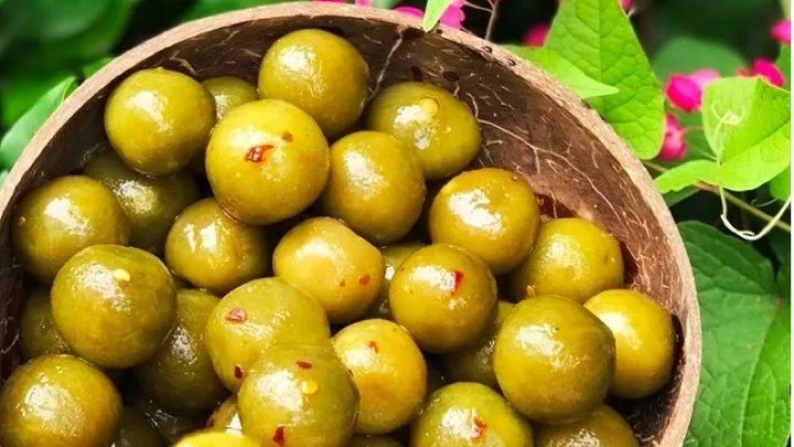ترشی گوجه سبز