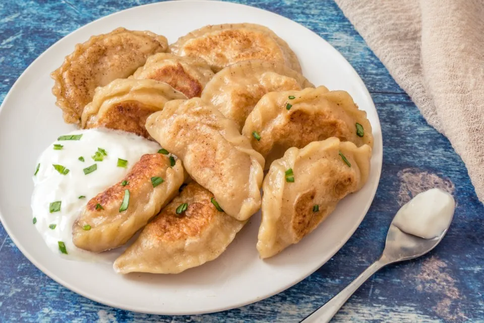 پیراشکی سیب‌ زمینی و هویج