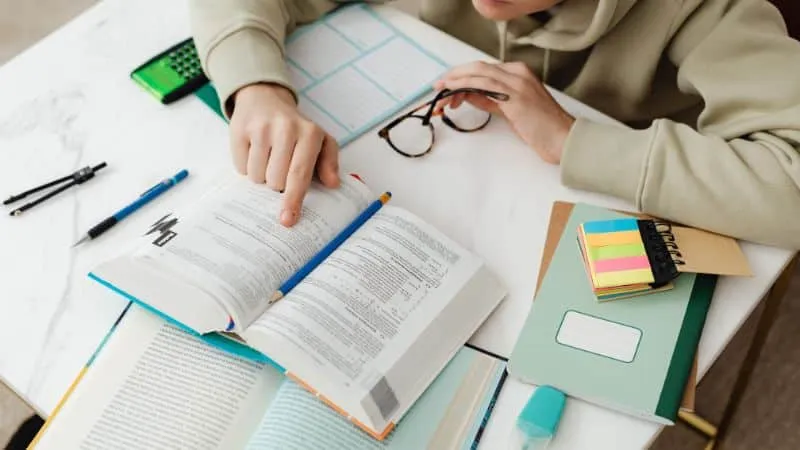 ۶ تکنیک مطالعه کاربردی برای یادگیری بهتر2