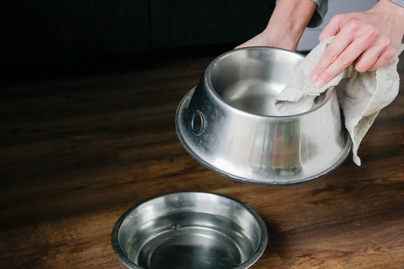 Aluminum containers