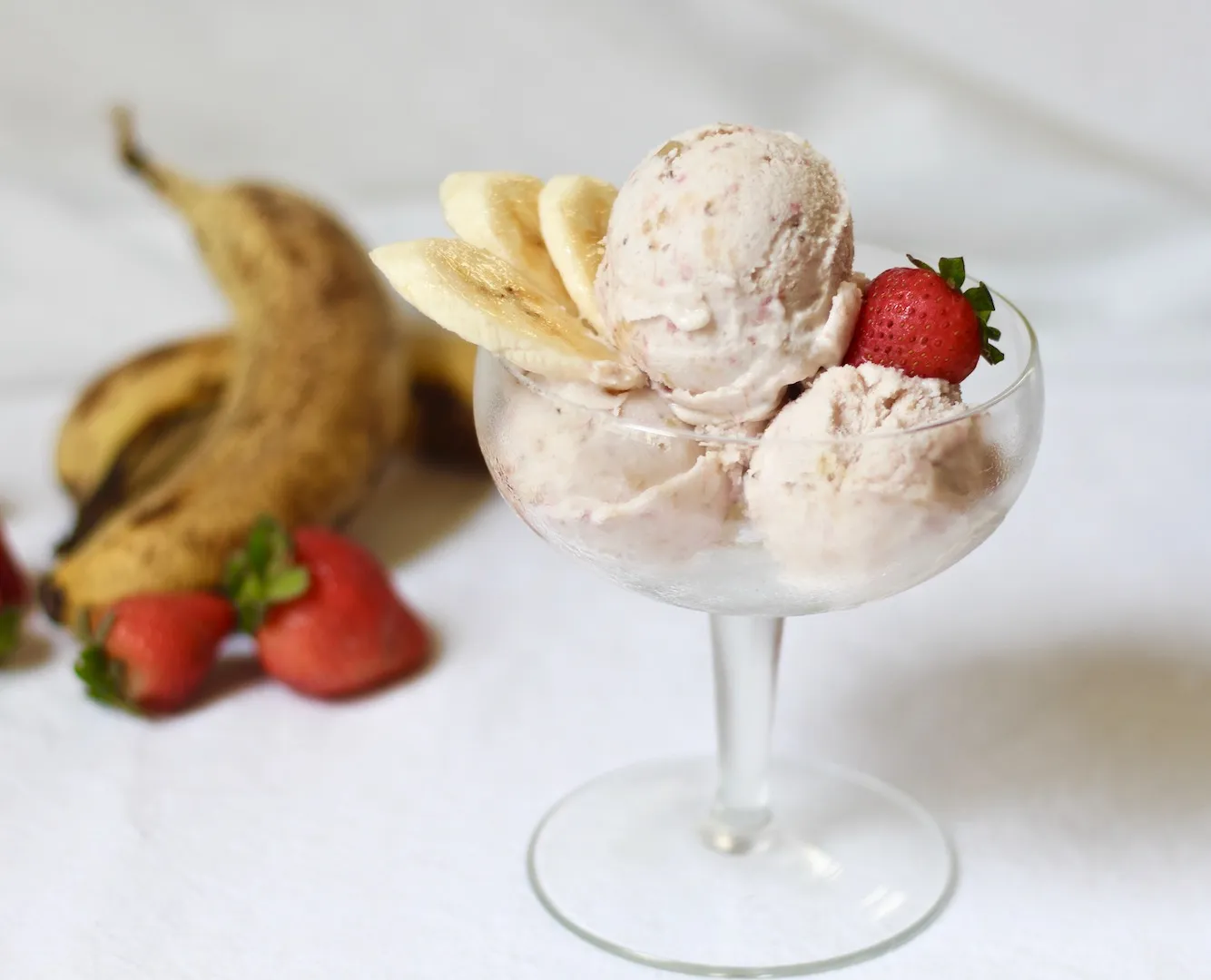 Banana and strawberry ice cream