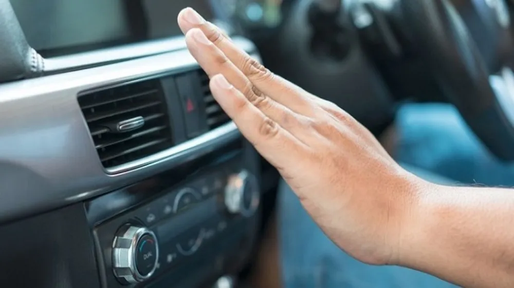 Car air conditioner