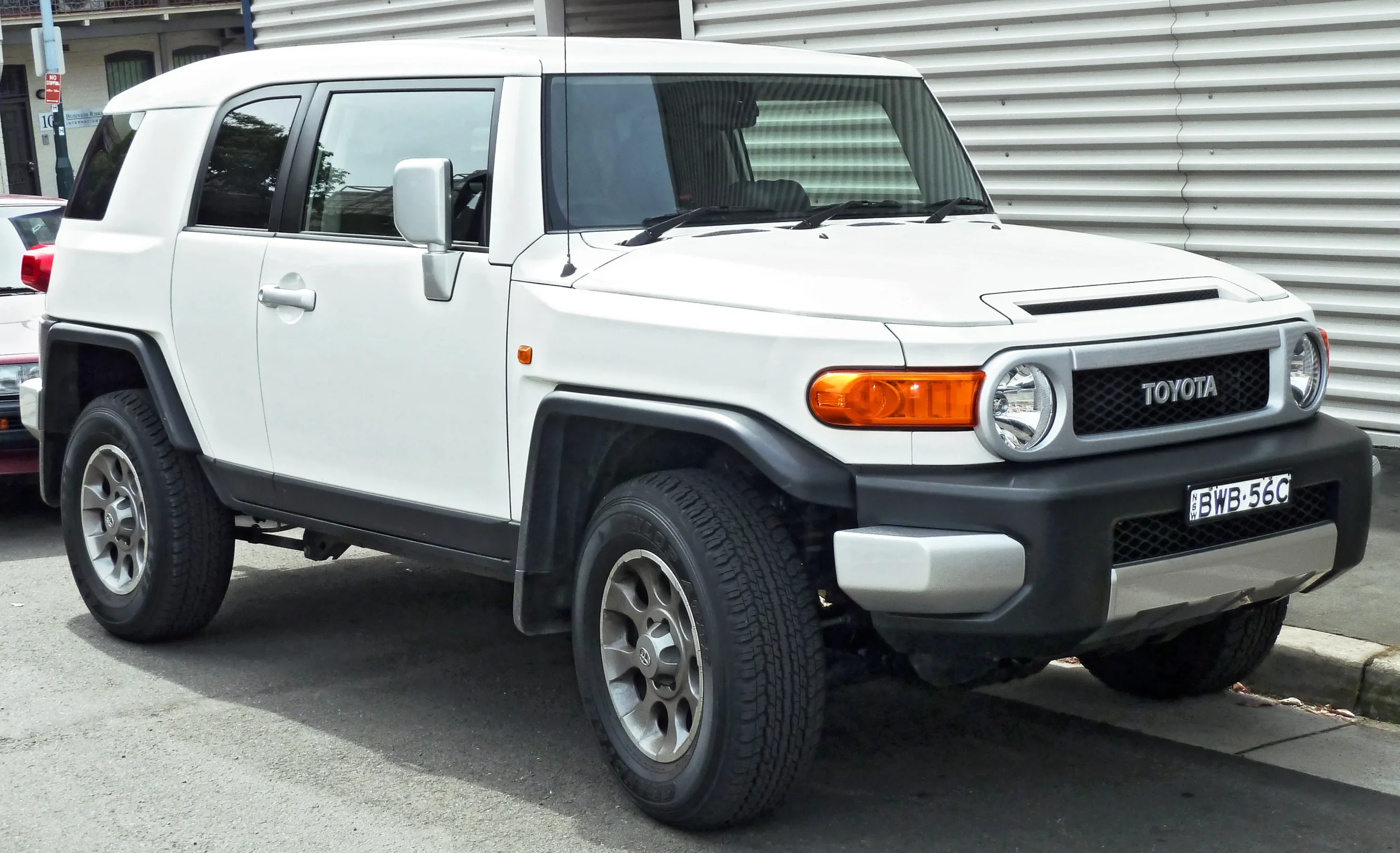 Toyota FJ Cruiser 1 scaled