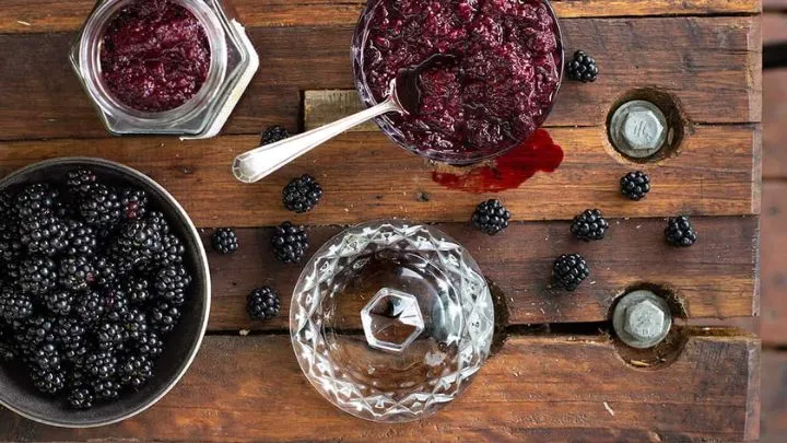 کمپوت توت سیاه