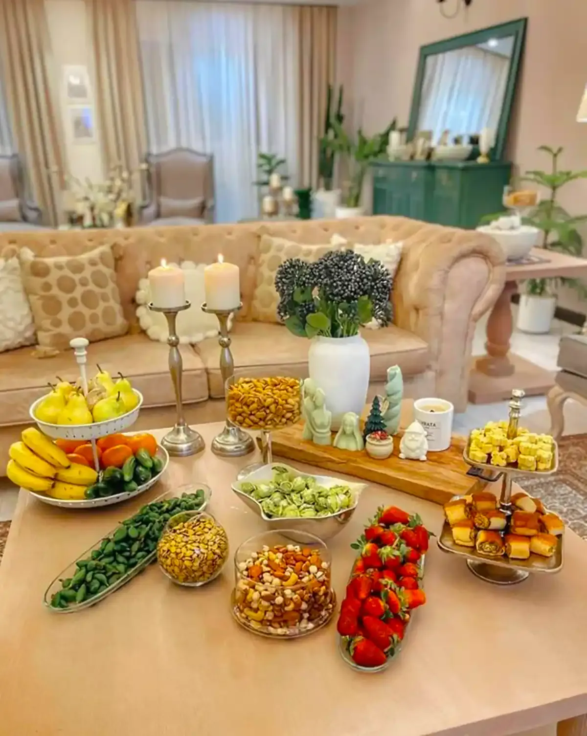 چیدمان میز پذیرایی