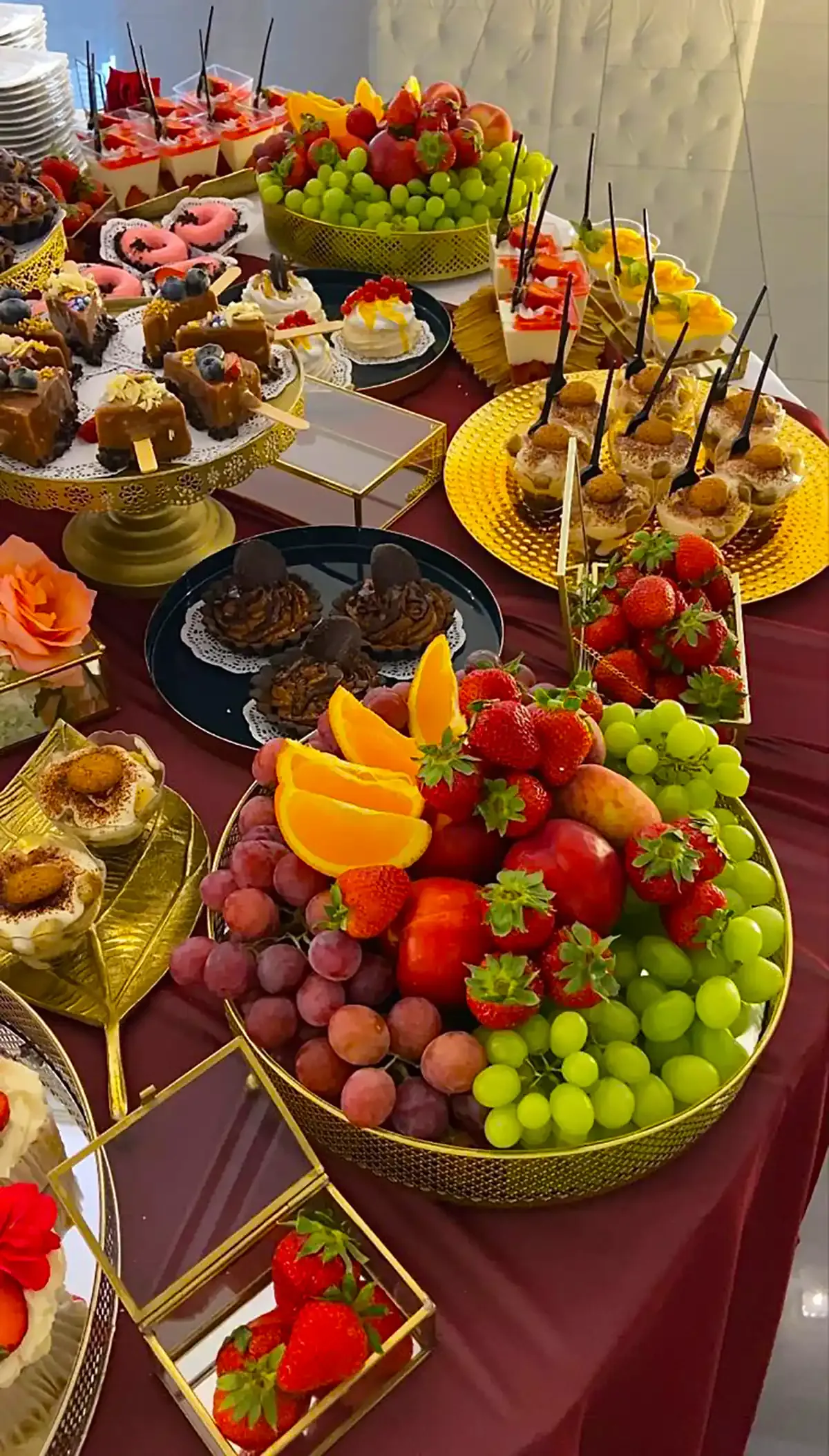 چیدمان میز پذیرایی