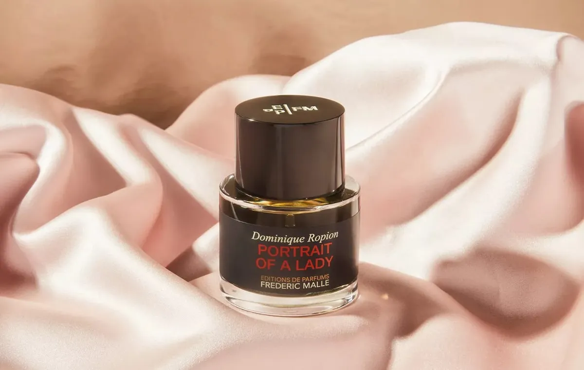 عطر زنانه لاکچری