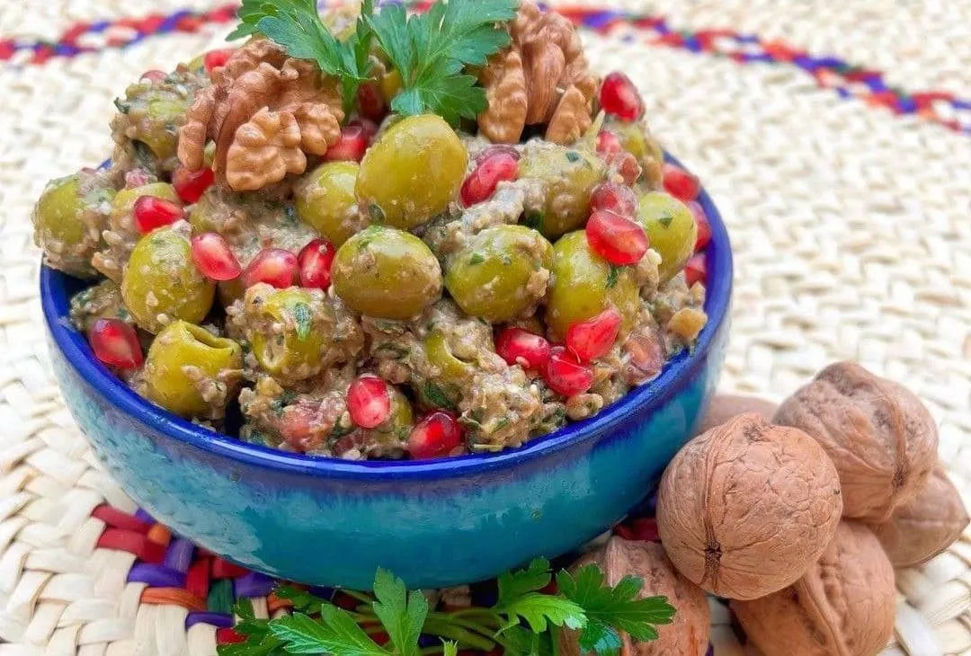 کالری زیتون پرورده چقدر است؟