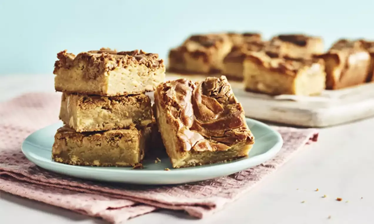 Nutella and peanut butter blondie 1