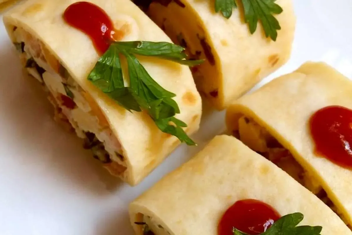 طرز تهیه سالاد سیب زمینی رولی