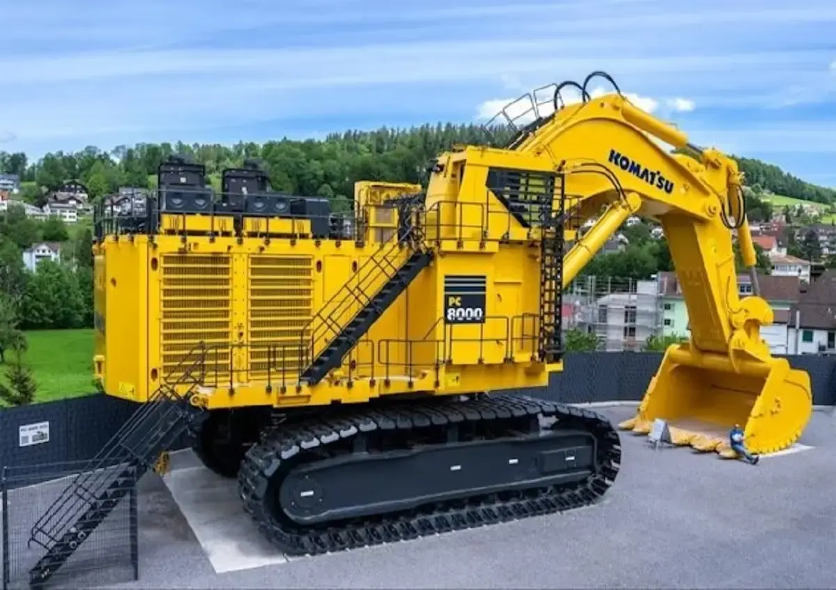 2 751