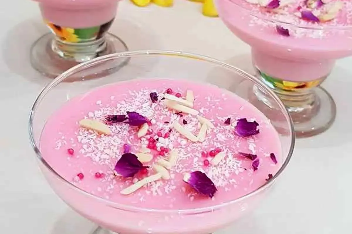 محلبی توت فرنگی