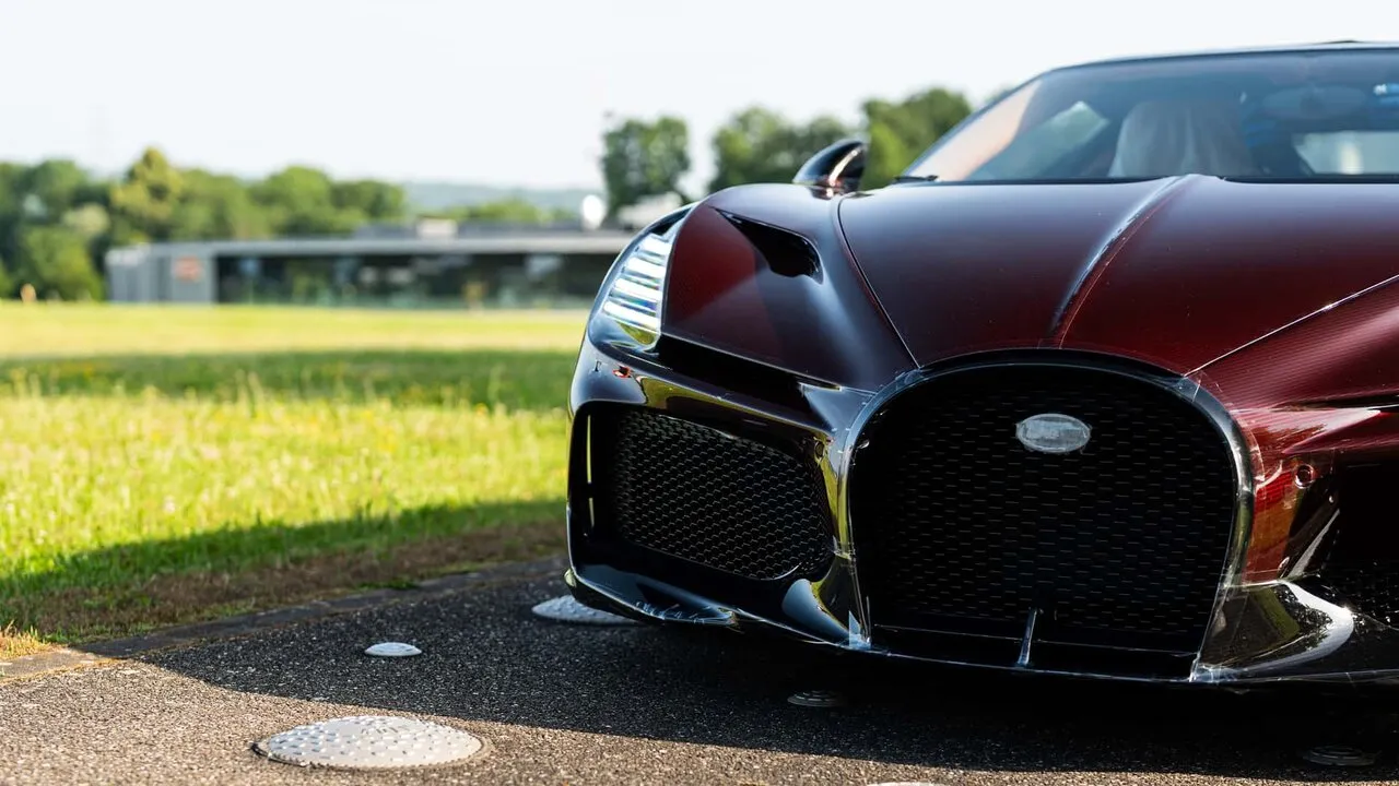 نگاهی به آخرین آزمایش های بوگاتی قبل ازتحویل به مشتری(+عکس) 5 6 27