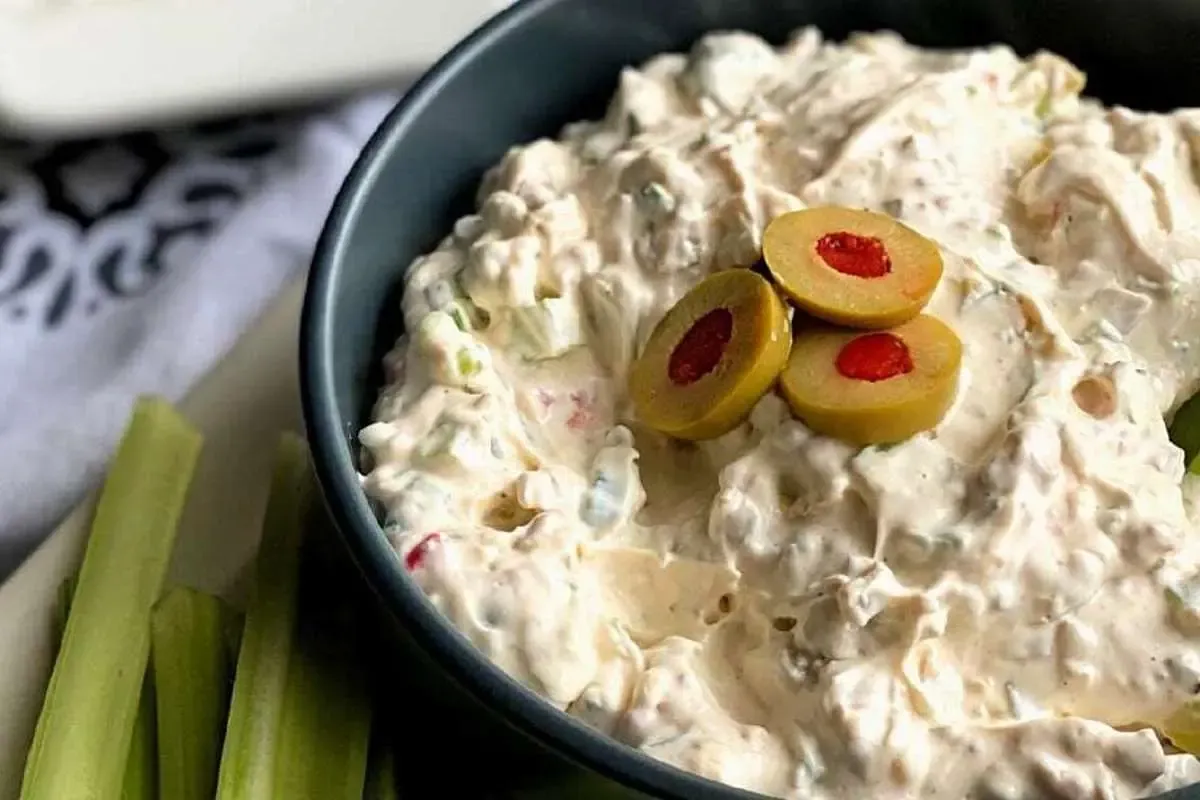 طرز تهیه خوشمزه ترین پیش غذای ترکی با زیتون و پنیر