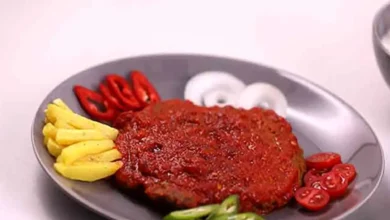 کباب تابه‌ای مرغ با سس آلبالو