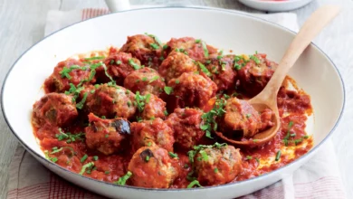 کوفته مرغ با سس بادمجان