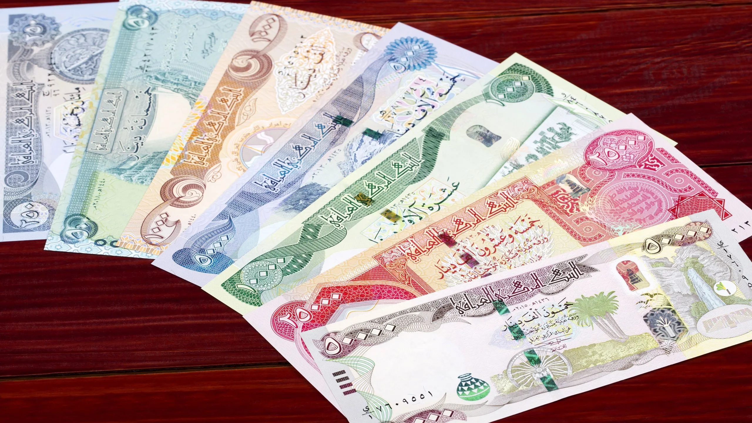 دلار