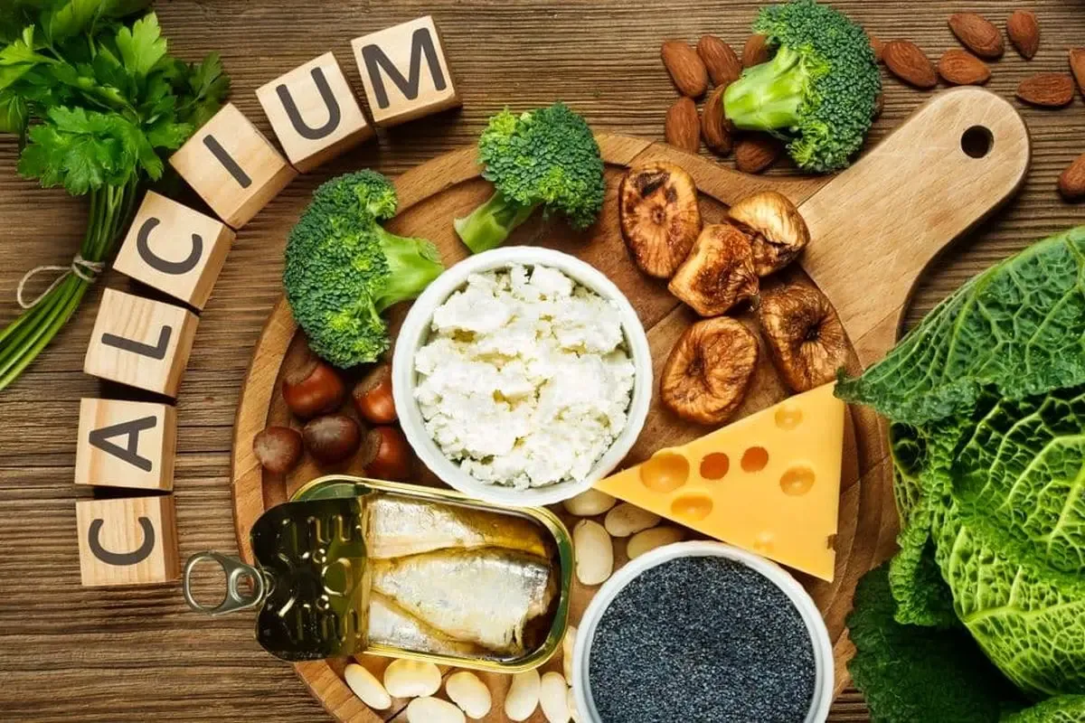 کدام یک کلسیم بیشتری دارد پای مرغ یا لبنیات؟