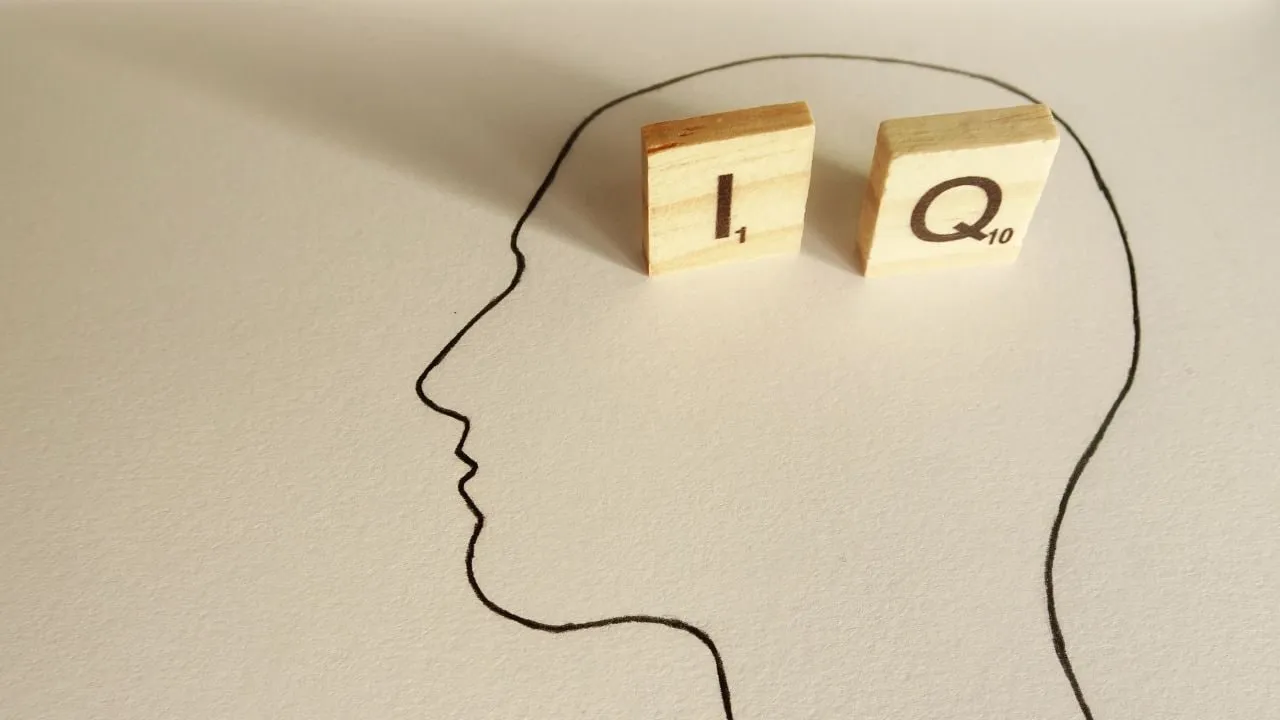 ۵ عادت روزانه که هوش شما را کاهش می‌دهند1