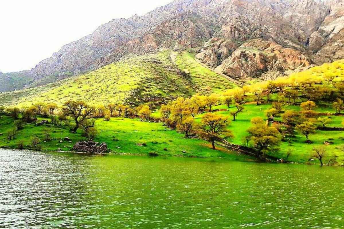 دریاچه