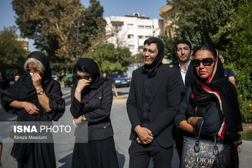 خاکسپاری امید جهان