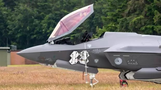 جنگنده F-35