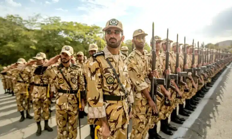 سربازان