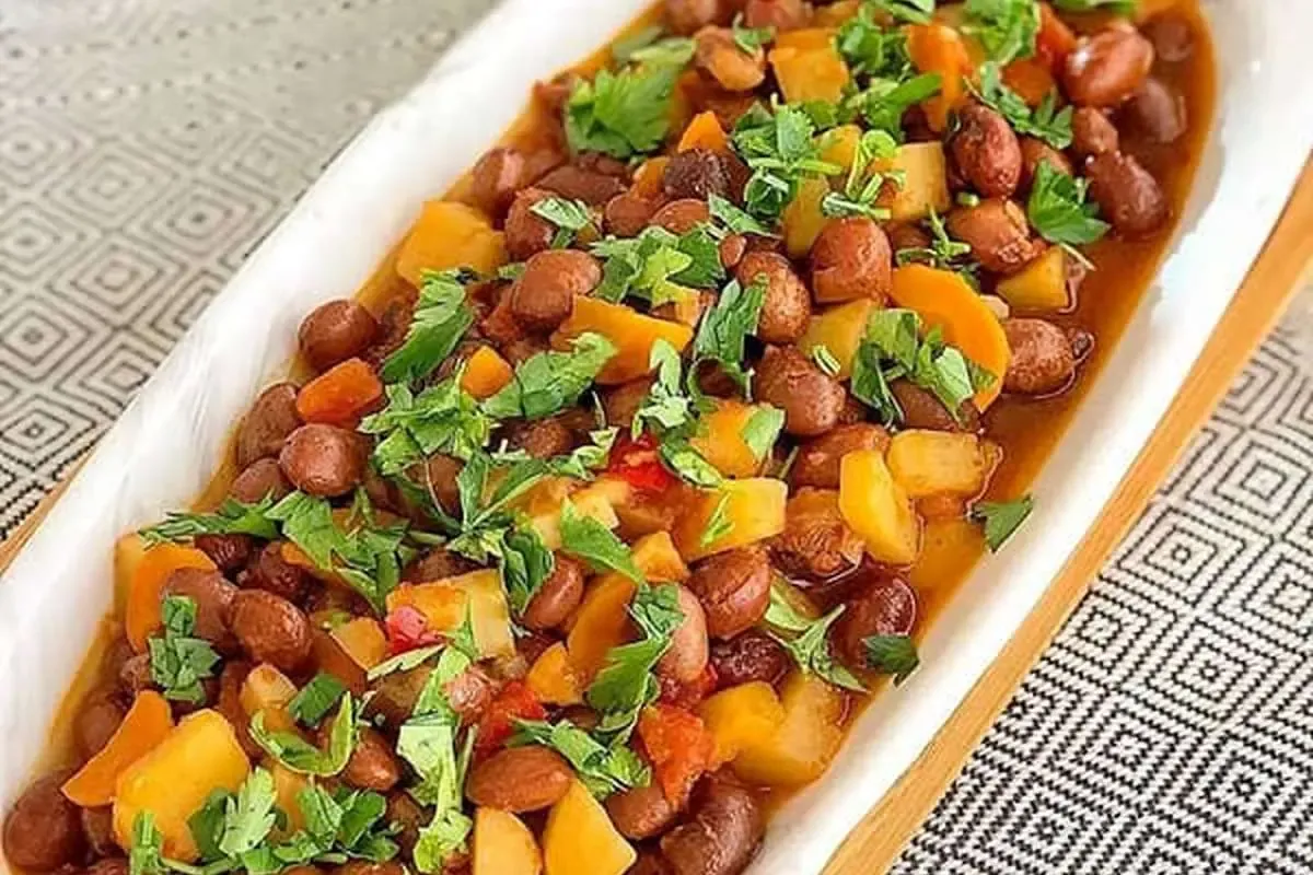 طرز تهیه یک خوراک لوبیای متفاوت با لوبیا سبز