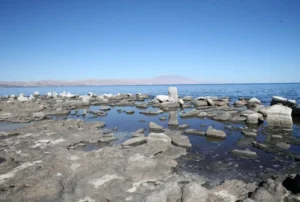 تبخیر آب در دریاچه وان