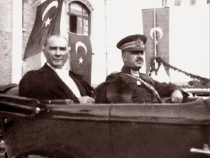 جمهوری ترکیه ۱۰۲ ساله شد