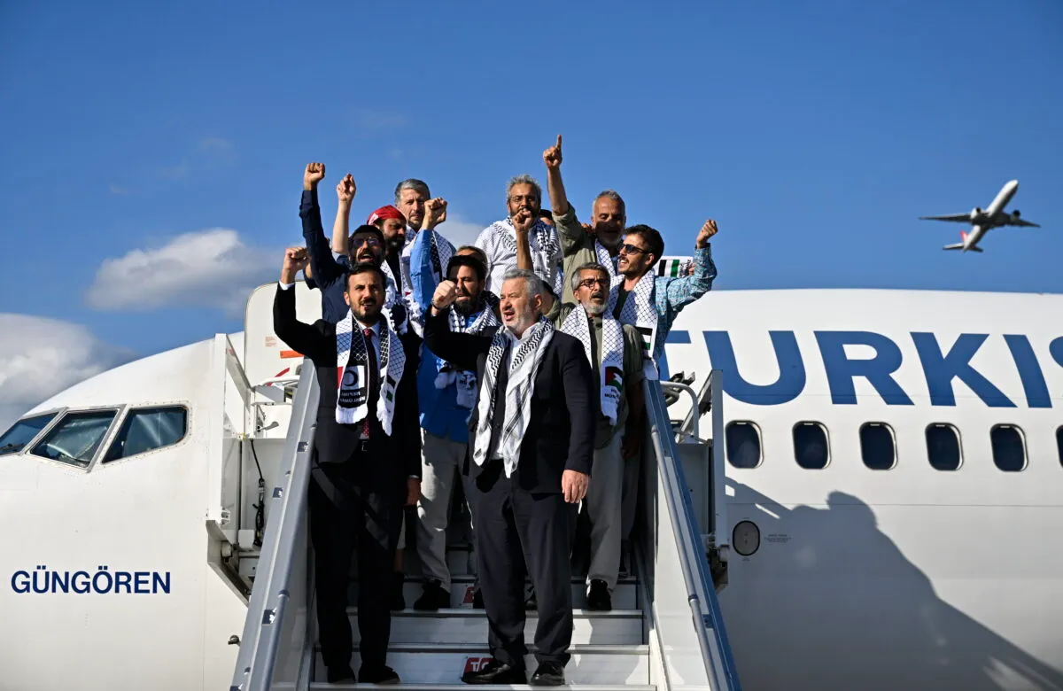 کاروان جهانی "صمود"