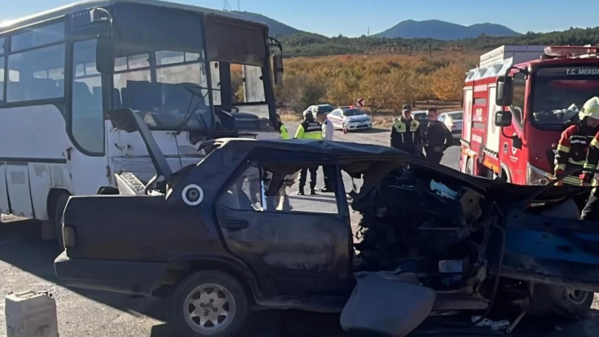 15 کشته و زخمی در تصادف رانندگی در مرسین