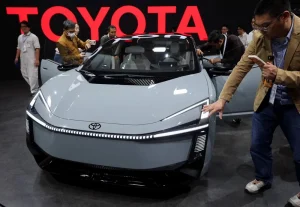 تویوتا کرولا