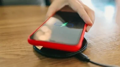 آیا شارژ بی‌سیم واقعا به باتری گوشی شما آسیب می‌زند؟