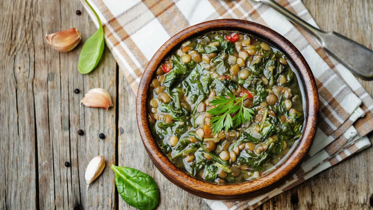 طرز تهیه عدسی اسفناج؛ یک آش مقوی و ساده