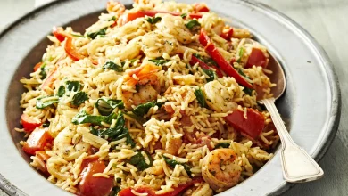 طرز تهیه پلو یونانی با میگو