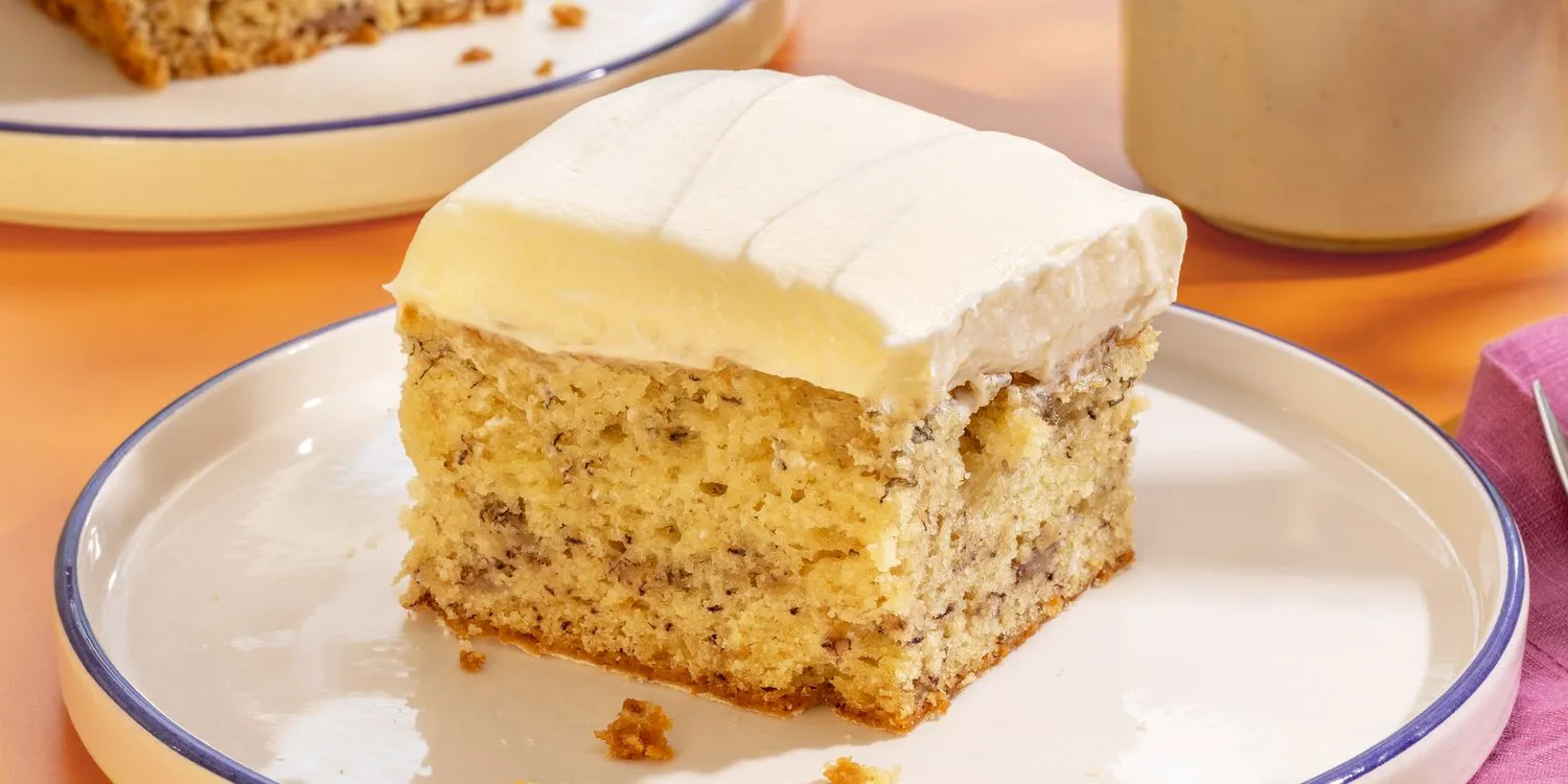 طرز تهیه کیک موز با روکش پنیر خامه‌ای