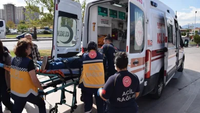 مردی همسر سابق خود را در برابر چشم مردم با چاقو زخمی کرد