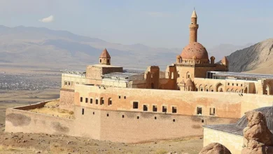 کاخ اسحاق پاشا