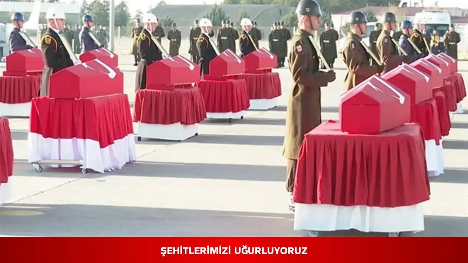 مراسم بدرقه شهدای حادثه سقوط هواپیمای نظامی ترکیه