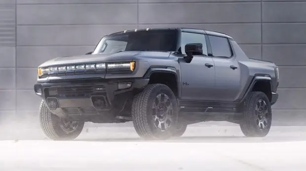 ۱۳ مورد از قدرتمندترین خودروهای سال ۲۰۲۵ 12 3 132