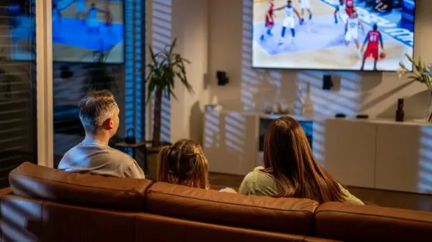 ۱۲ اشتباه رایج که مردم هنگام خرید تلویزیون جدید مرتکب میشوند 2 4 121